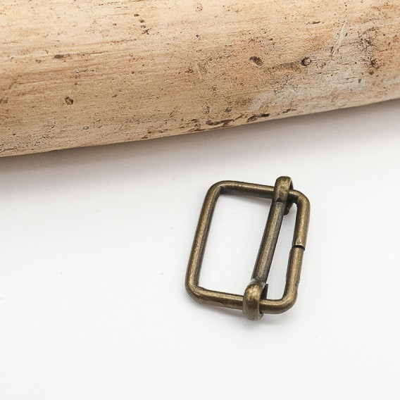 25mm Adjustable Buckle in Antique Brass - Maison Klem
